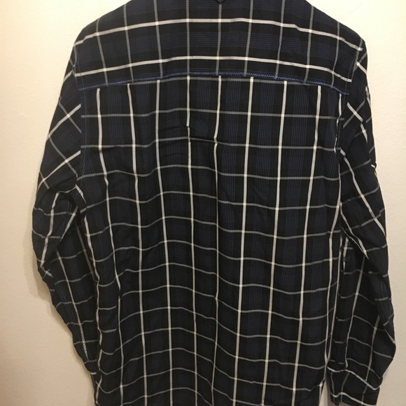 7 Diamonds sharp button down - Picture 3 of 4